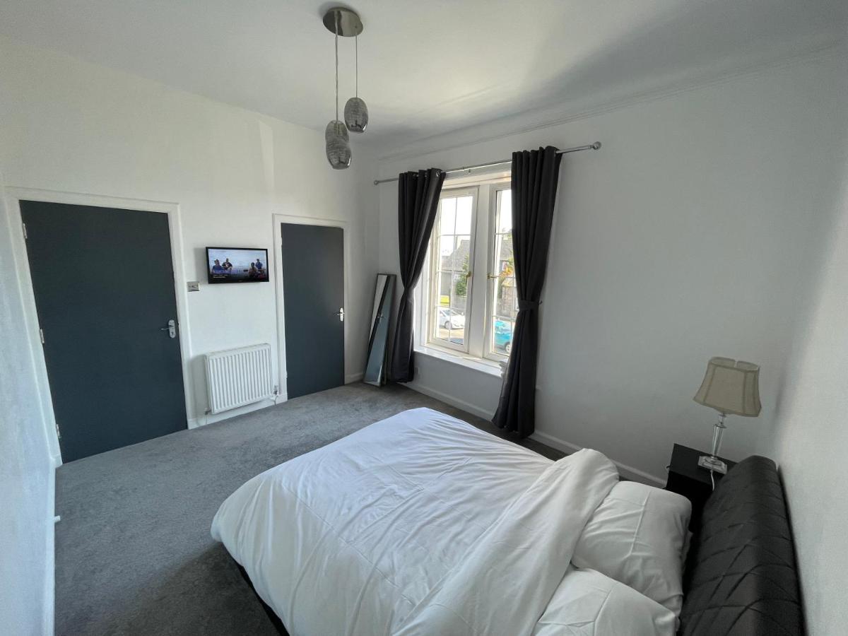 Appartamento Premier 2 Bed Flat C Broxburn Esterno foto